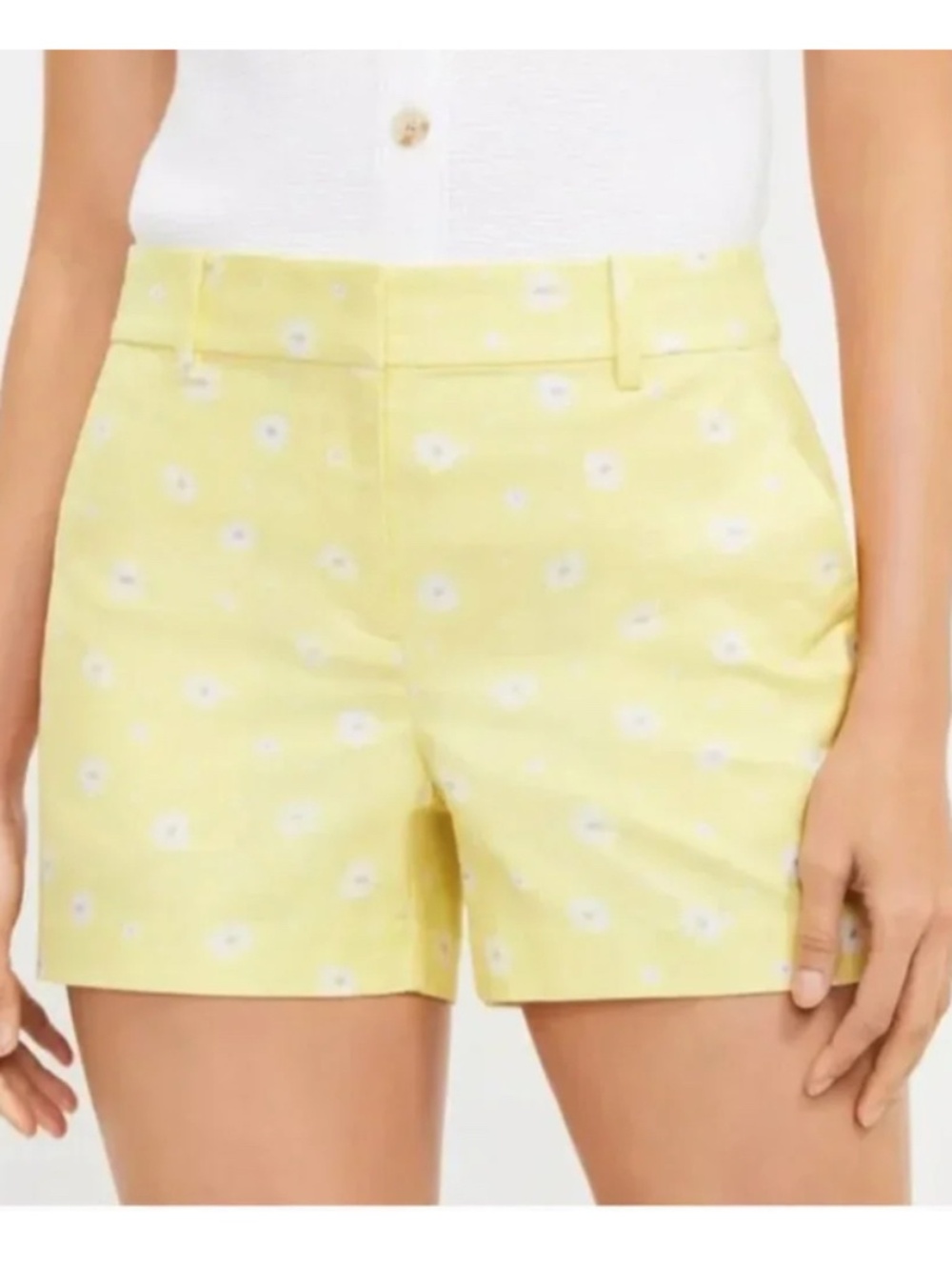 LOFT Ann Taylor Riviera Short Butter Yellow Daisy Floral Preppy Summer Sz 0